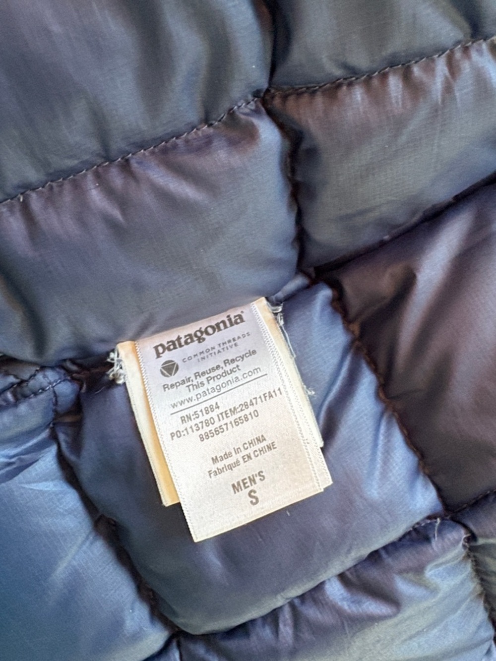 Patagonia Men's Jacket Heathered Navy - Picture 9 of 16